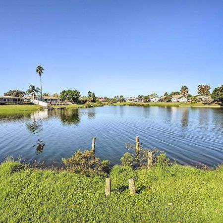 Villa Waterfront Port Richey House With Heated Pool! Extérieur photo