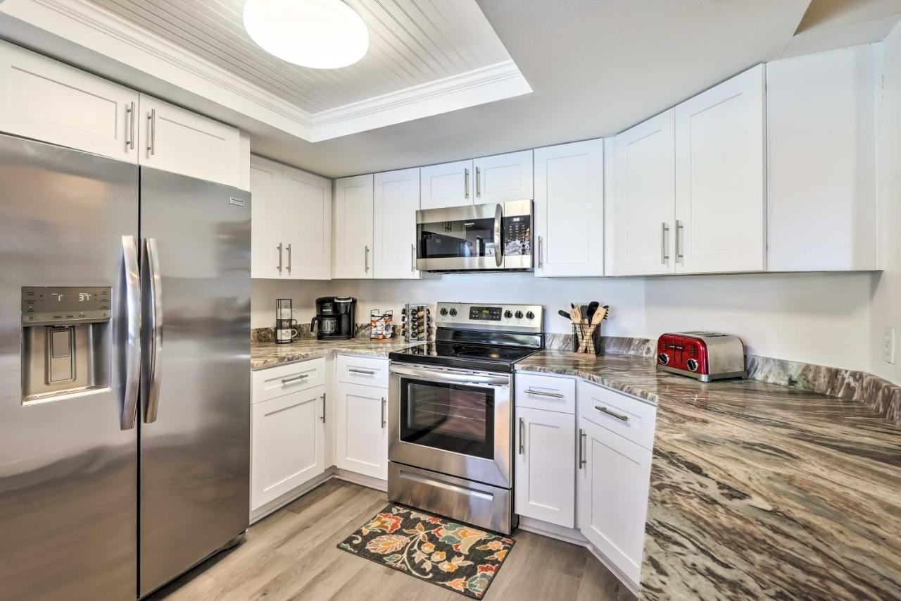 Villa Waterfront Port Richey House With Heated Pool! Extérieur photo