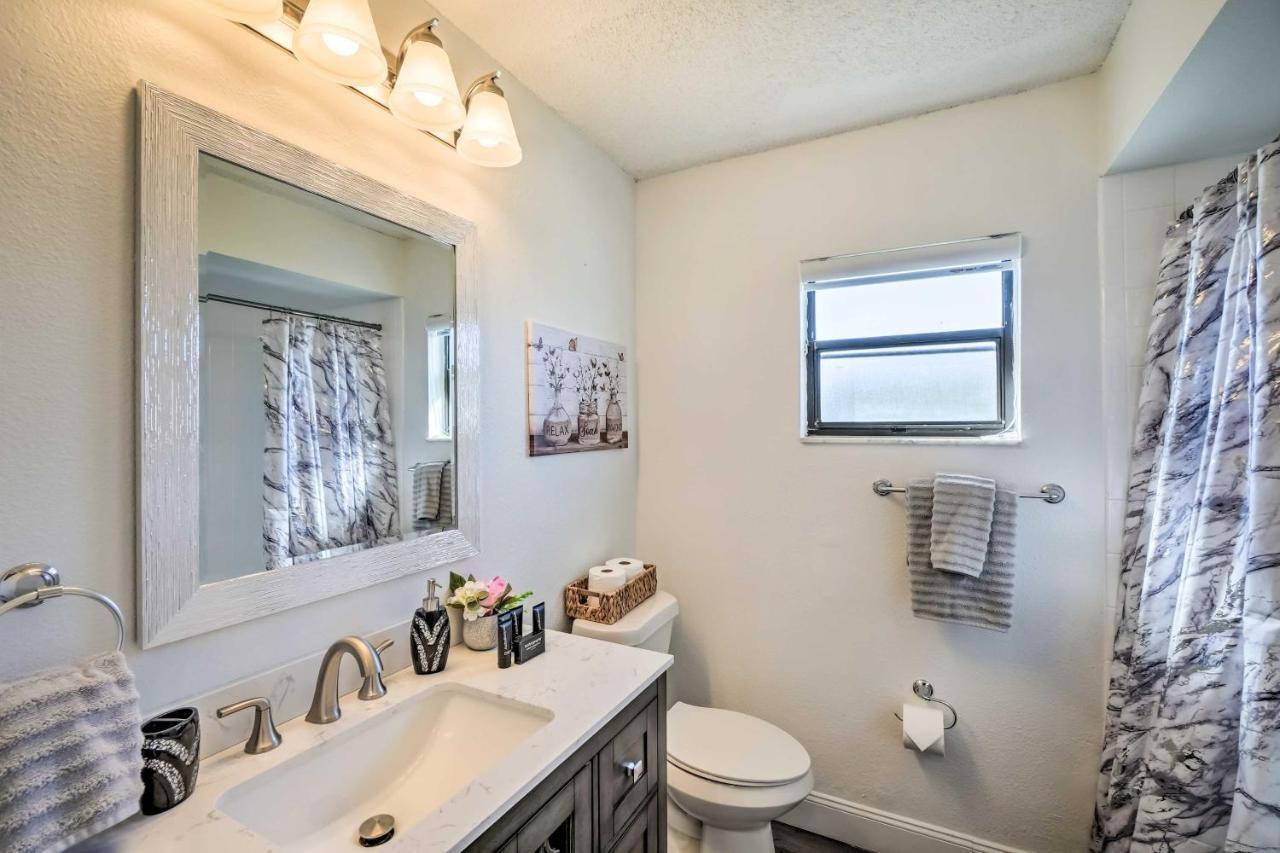 Villa Waterfront Port Richey House With Heated Pool! Extérieur photo